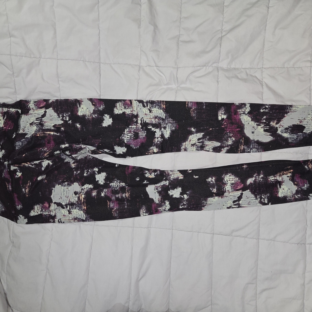 lululemon athletica Black, Purple & White Abstract Print Leggings - Picture 3 of 4